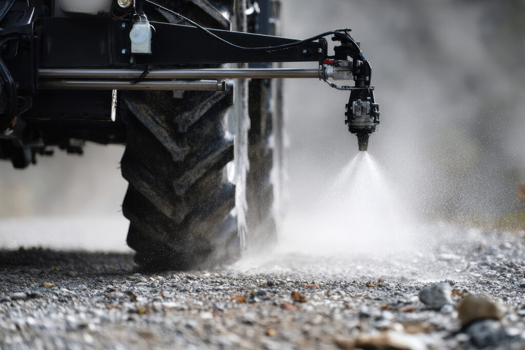 Wasser fahren & Straßenbewässerung auf der Baustelle Wasser fahren & Straßenbewässerung auf der Baustelle